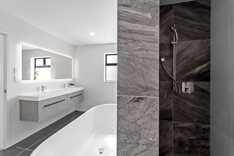 Photo of property in 10 Highway View Lane, Schnapper Rock, Auckland, 0632