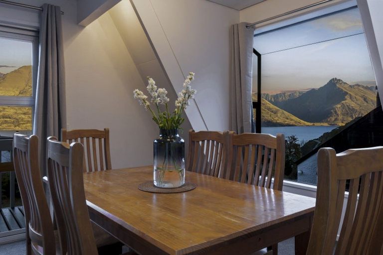 Photo of property in 26 Williams Street, Sunshine Bay, Queenstown, 9300
