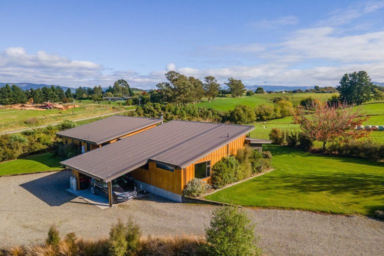 Photo of property in 21 Pekapeka Lane, Geraldine, 7991