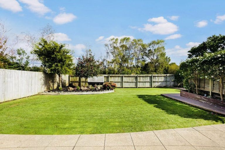 Photo of property in 109 Prince Regent Drive, Half Moon Bay, Auckland, 2012