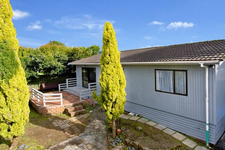 Photo of property in 3/111 Lincoln Park Avenue, Massey, Auckland, 0614