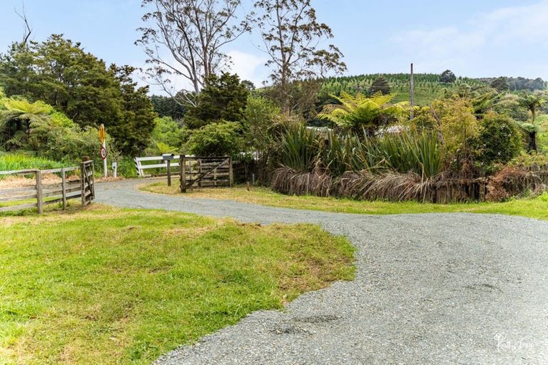 Photo of property in 27 Donnellys Station Road, Donnellys Crossing, Dargaville, 0379