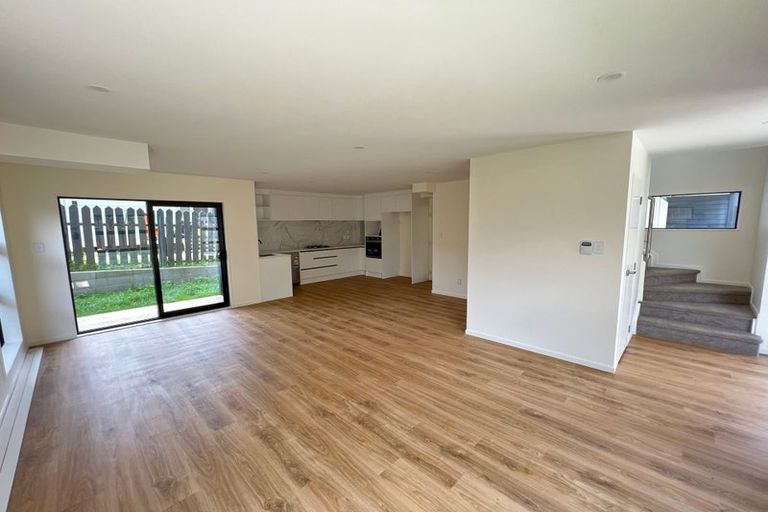 Photo of property in 84b Mountain Road, Mangere Bridge, Auckland, 2022