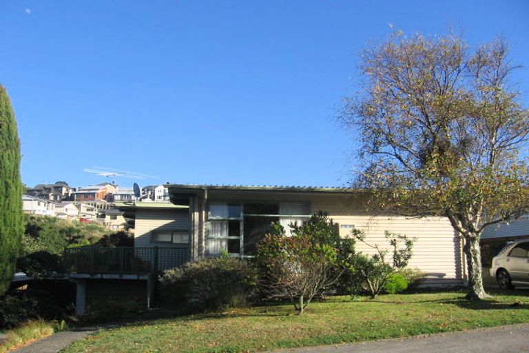 Photo of property in 11 Silverbirch Grove, Churton Park, Wellington, 6037