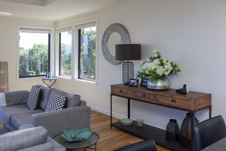 Photo of property in 39b Kakariki Grove, Waikanae, 5036