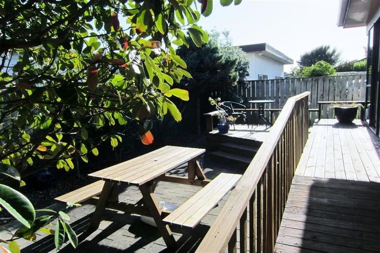 Photo of property in 90a Michael Road, Paraparaumu Beach, Paraparaumu, 5032