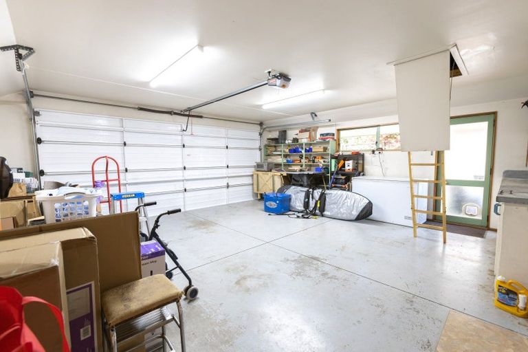 Photo of property in 3 Montague Way, Taradale, Napier, 4112