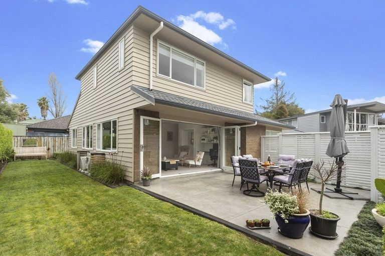 Photo of property in 17b Humphrey Kemp Avenue, Henderson, Auckland, 0612