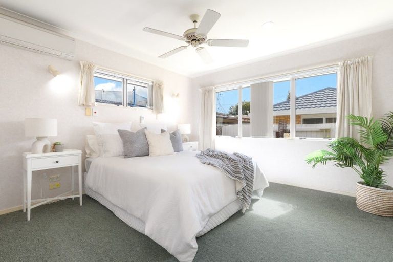 Photo of property in 482b Devonport Road, Tauranga South, Tauranga, 3112