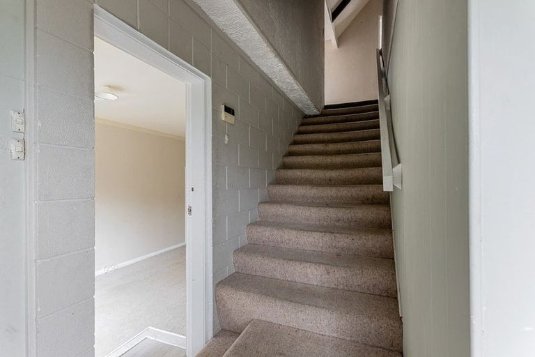 Photo of property in 10 Mamaku Street, Paraparaumu, 5032