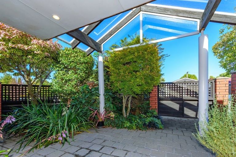 Photo of property in 1/10c Fovant Street, Russley, Christchurch, 8042