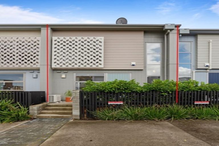 Photo of property in 21 Mollusc Road, Hobsonville, Auckland, 0616
