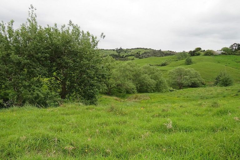 Photo of property in 289 Franklin Road, Paparoa, 0571