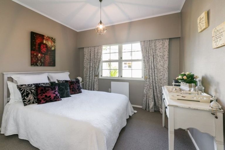 Photo of property in 18 Greenwood Road, Havelock North, 4130