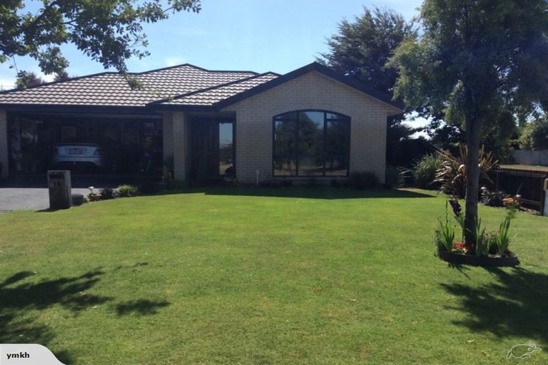 Photo of property in 13 Rochester Crescent, Rolleston, 7614