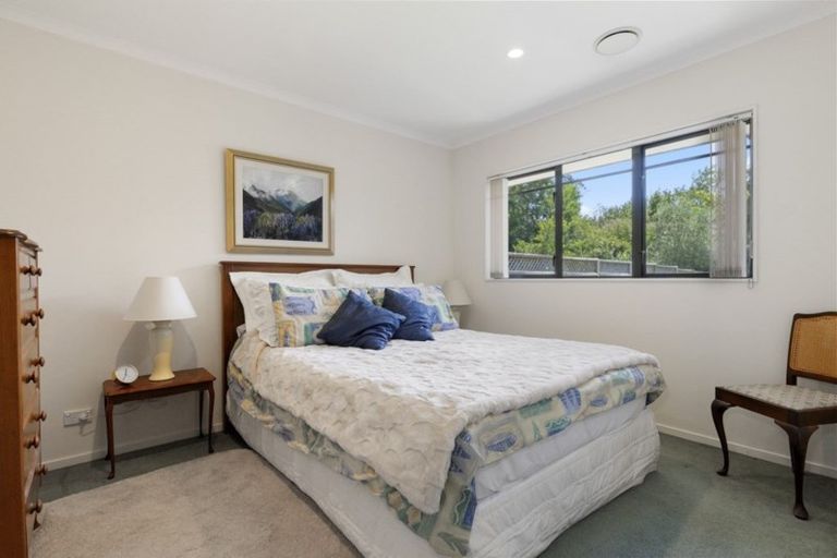 Photo of property in 43 Montrose Crescent, Huntington, Hamilton, 3210