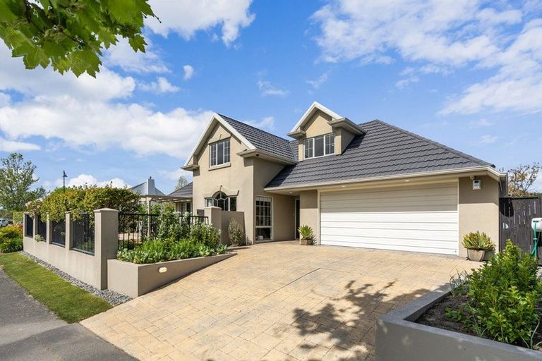 Photo of property in 30 Glasnevin Drive, Casebrook, Christchurch, 8051