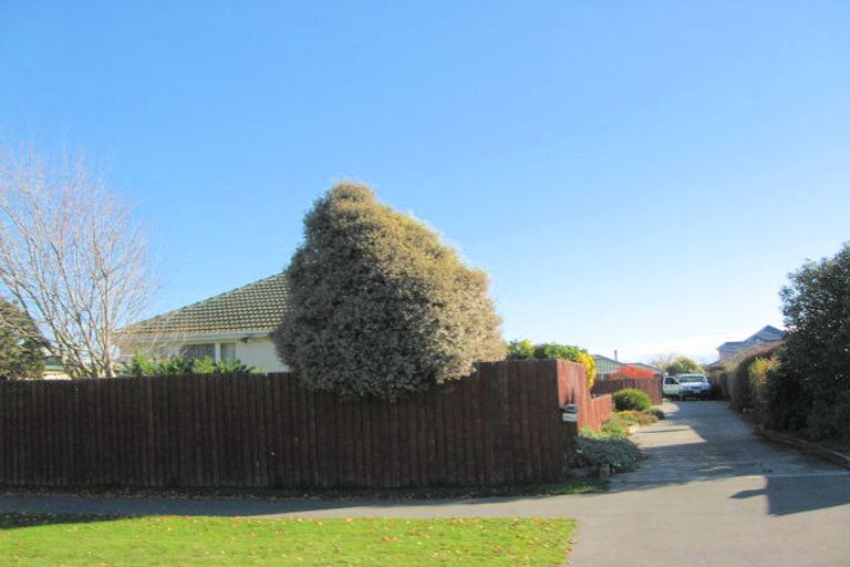 Photo of property in 3/35 Tyrone Street, Belfast, Christchurch, 8051