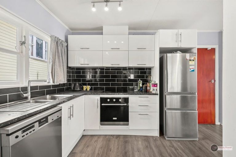 Photo of property in 23 Sunny Grove, Wainuiomata, Lower Hutt, 5014