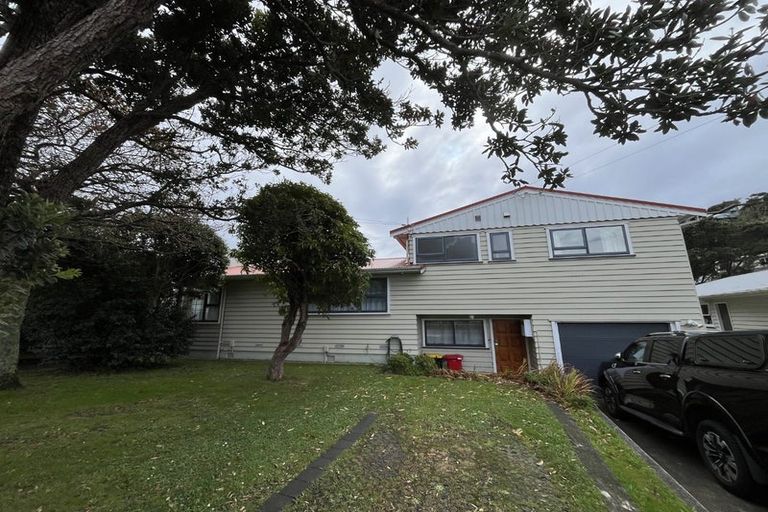 Photo of property in 96 Broderick Road, Johnsonville, Wellington, 6037