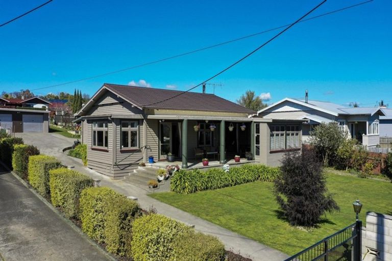 Photo of property in 39 Racecourse Road, Waipukurau, 4200