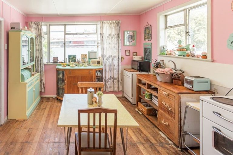 Photo of property in 11 Savage Crescent, Waipukurau, 4200