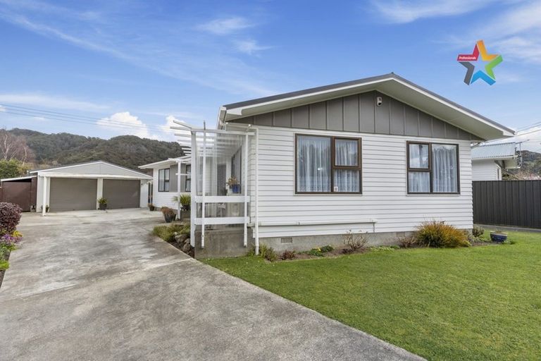 Photo of property in 73 Karamu Crescent, Wainuiomata, Lower Hutt, 5014