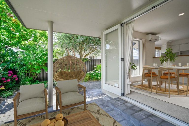 Photo of property in 2/10 Mchardy Street, Havelock North, 4130