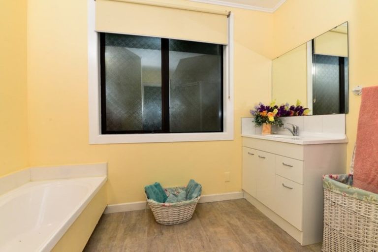 Photo of property in 9a Portal Crescent, Beerescourt, Hamilton, 3200