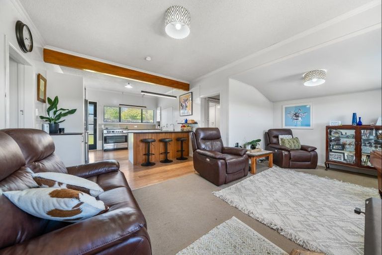 Photo of property in 38 Atkinson Road, Hurworth, New Plymouth, 4371