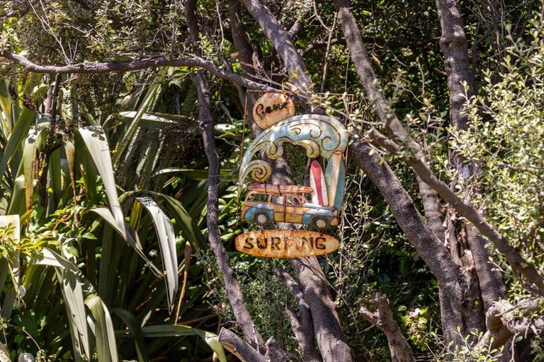 Photo of property in 15a Goldsborough Avenue, Raumati Beach, Paraparaumu, 5032