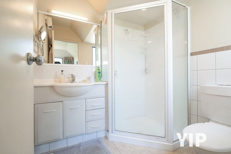 Photo of property in 40u4 Clifford Road, Johnsonville, Wellington, 6037