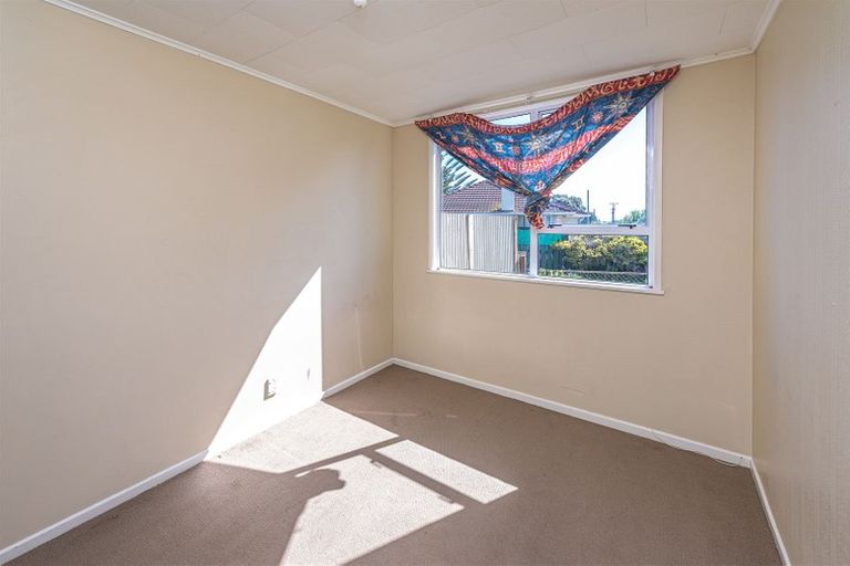 Photo of property in 44 Manuka Street, Castlecliff, Whanganui, 4501