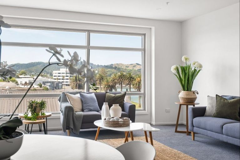Photo of property in Marina View Apartments, 303/4 Reads Quay, Gisborne, 4010