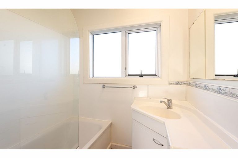 Photo of property in 35 Hillier Place, Spreydon, Christchurch, 8024