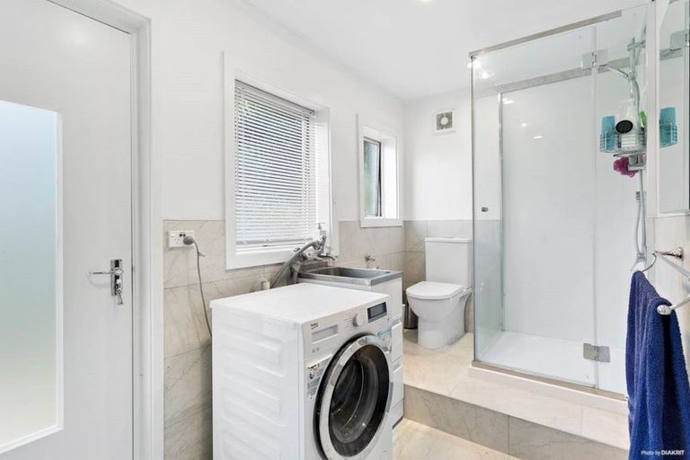 Photo of property in 1/6 Helvetia Drive, Browns Bay, Auckland, 0630