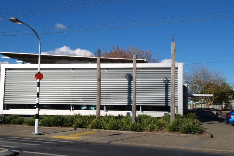 Photo of property in 410 Massey Road, Mangere East, Auckland, 2024