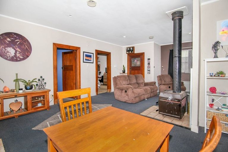 Photo of property in 58 Derby Street, Westport, 7825
