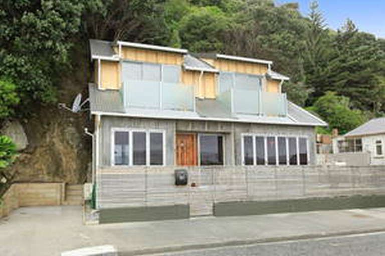 Photo of property in 761 Marine Drive, Eastbourne, Lower Hutt, 5013