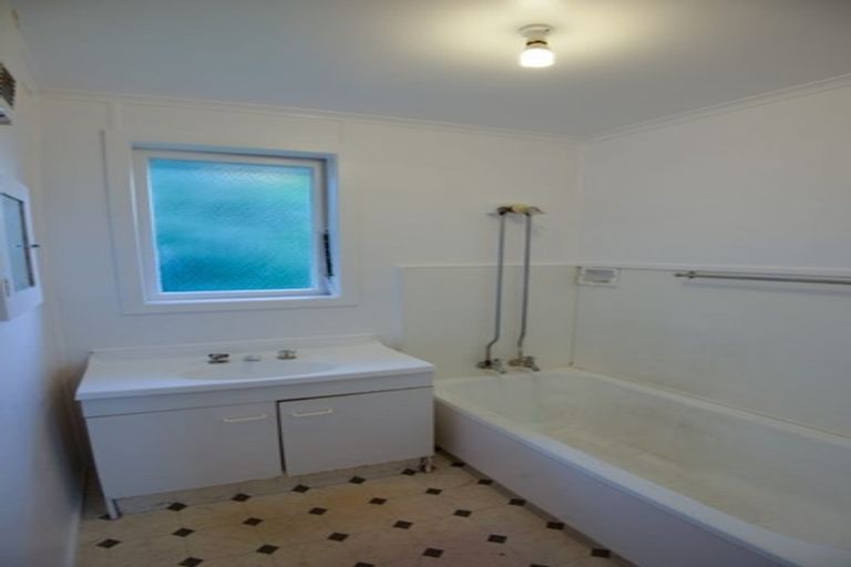 Photo of property in 36 Cobham Crescent, Tokoroa, 3420