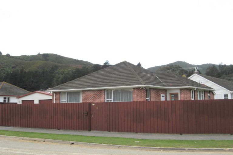 Photo of property in 66 Hewer Crescent, Naenae, Lower Hutt, 5011