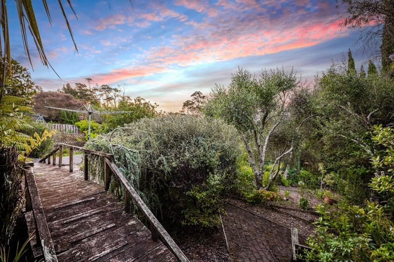 Photo of property in 470 Don Buck Road, Massey, Auckland, 0614