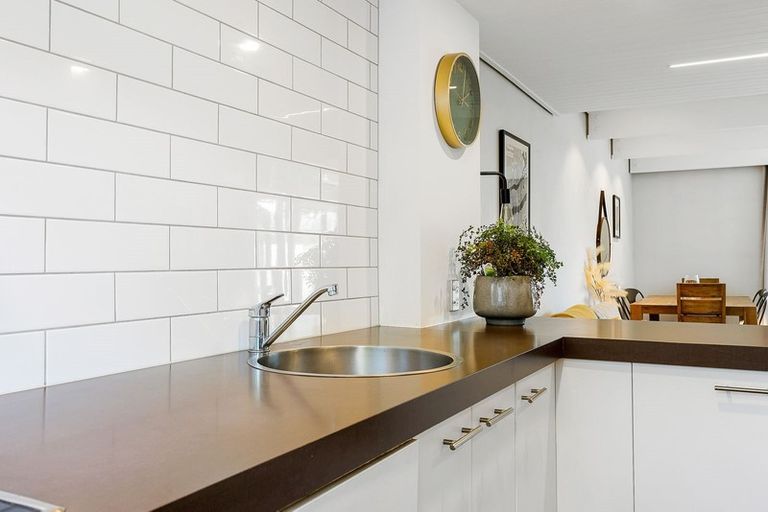Photo of property in 102 Winchester Street, Merivale, Christchurch, 8014