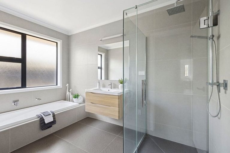 Photo of property in 54 Norfolk Drive, Cambridge, 3434