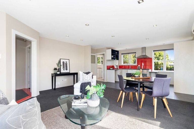 Photo of property in 397 Sawyers Arms Road, Harewood, Christchurch, 8051