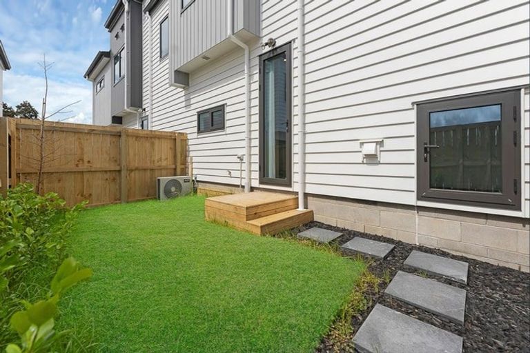 Photo of property in 26c Cape Road, Mangere, Auckland, 2022