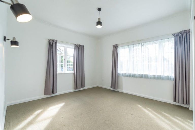 Photo of property in 256 College Street, West End, Palmerston North, 4412
