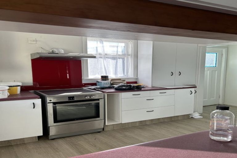 Photo of property in 73 Kauri Street, Miramar, Wellington, 6022