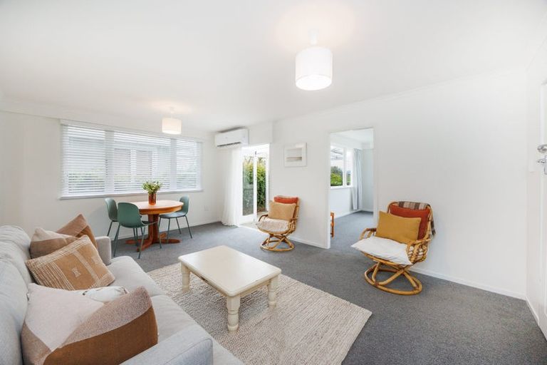 Photo of property in 37 Waterloo Crescent, Hokowhitu, Palmerston North, 4410