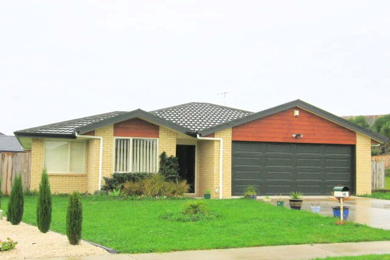 Photo of property in 18 Thomas Hamer Place, Greenhithe, Auckland, 0632